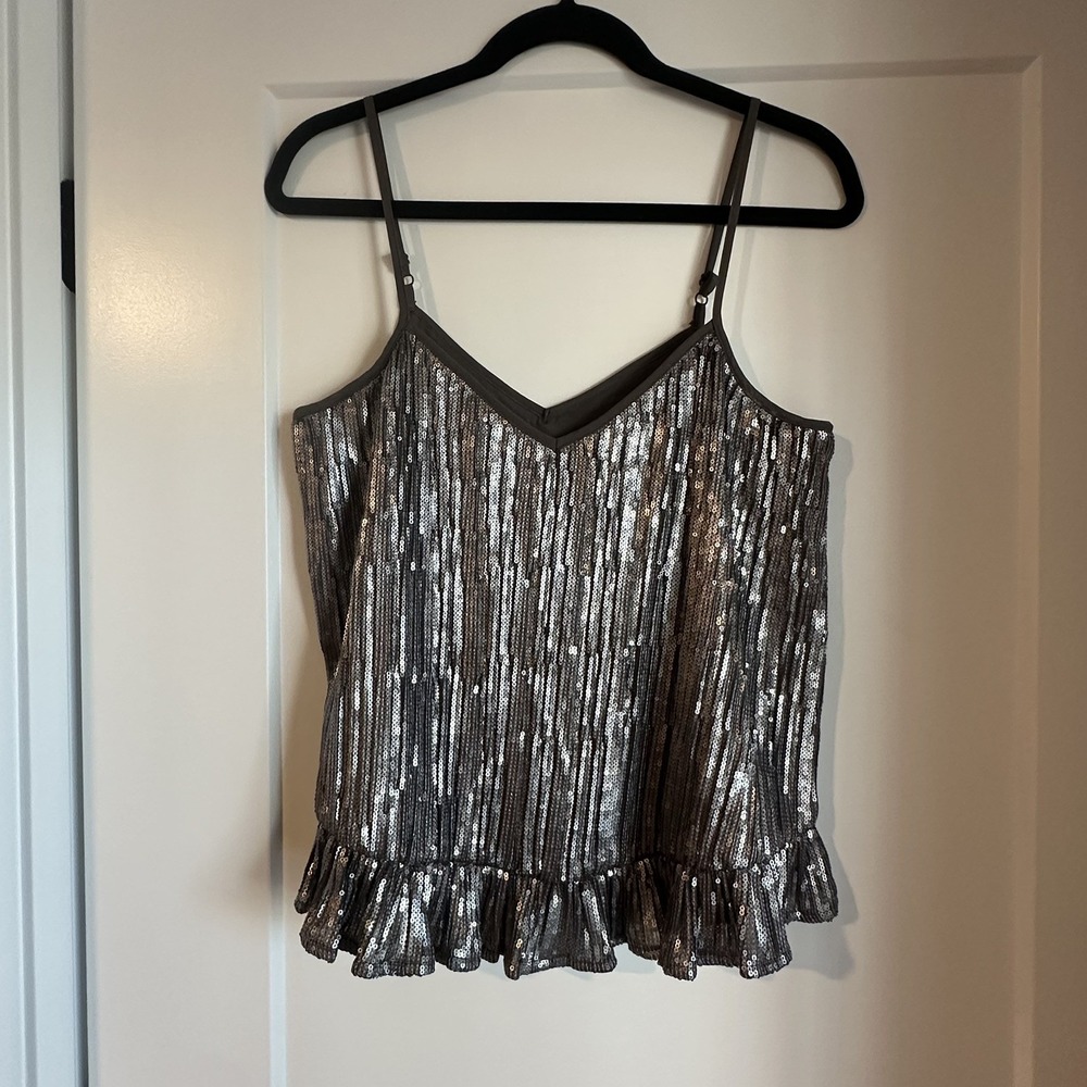 Anthropologie Amelie Holiday Gunmetal Gray Sequin Ruffle Hem Tank Top Cami Sz 4